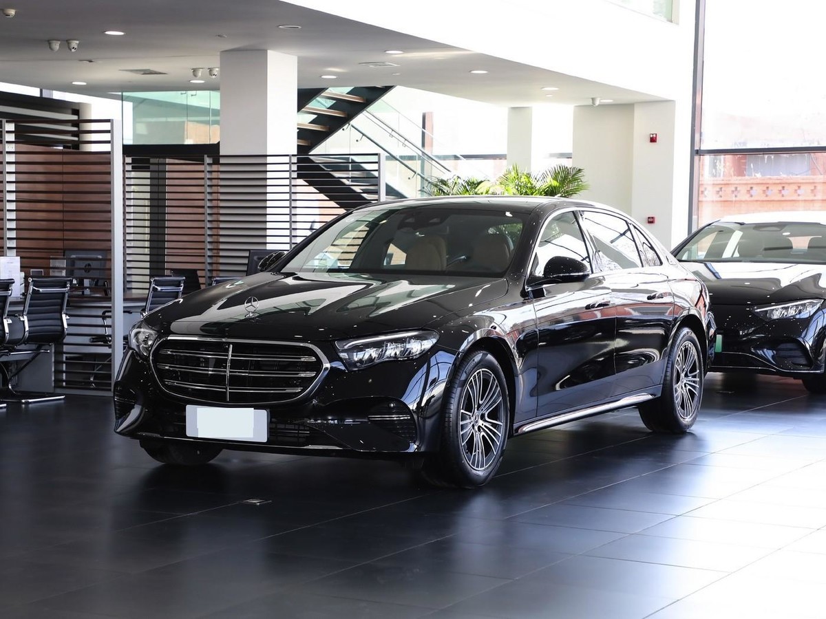 奔驰E级 2024款 E 300 L 时尚型